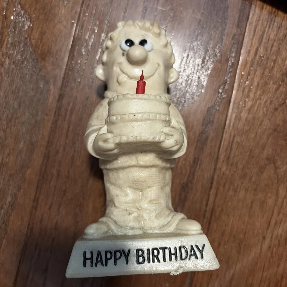 W&R Berrie Figurine Vintage Happy Birthday‎ Cream Cake Candle 1970s Era Small